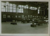 Minidoka arts and crafts show ca. 1943